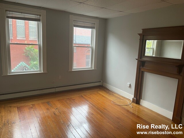 2 bed, 1 bath apartment for rent at 9 Magazine Unit C2, Central Square — photo 17 of 21
