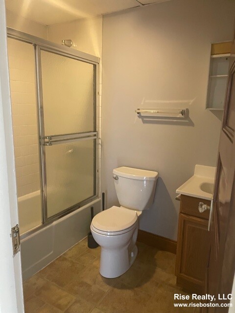 2 bed, 1 bath apartment for rent at 9 Magazine Unit C2, Central Square — photo 15 of 21
