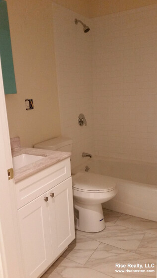 4 bed, 2 bath apartment for rent at 99 Calumet Unit 1A, Mission Hill — photo 3 of 7