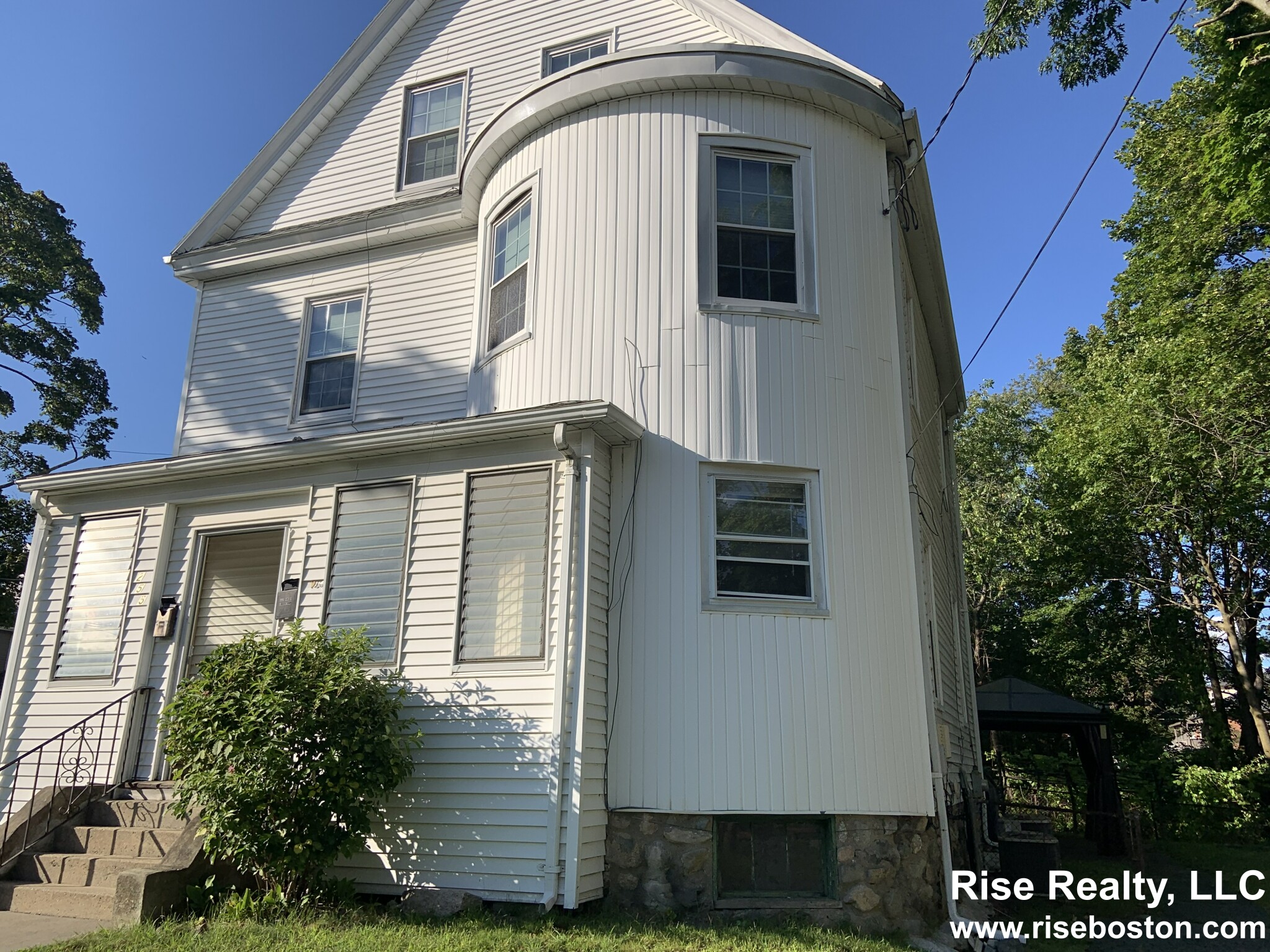 2 bed, 1 bath apartment for rent at 255 Derby St Unit 1, Newton — photo 6 of 15