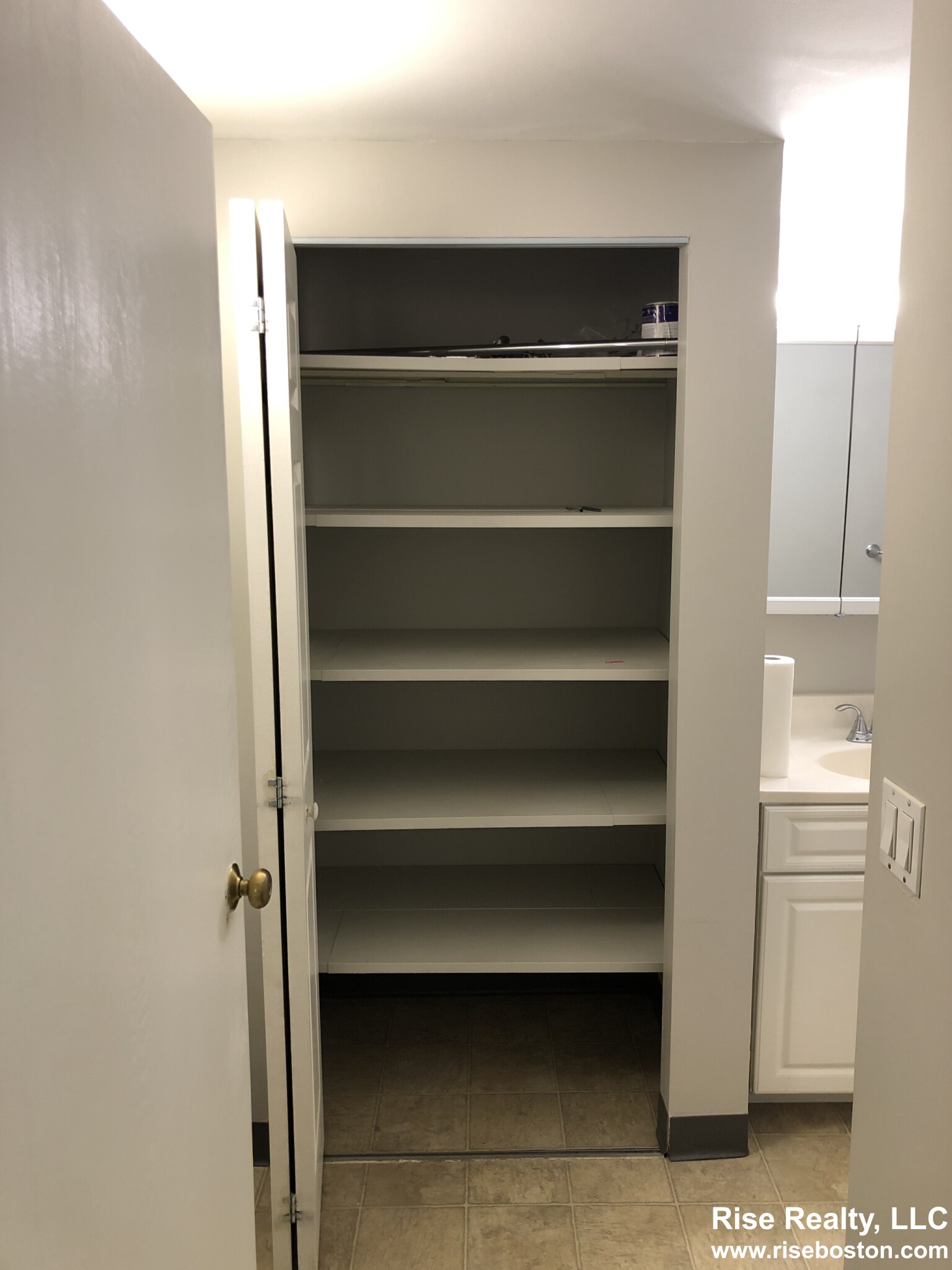 1 bed, 1 bath apartment for rent at 165 Quincy Shore Dr Unit C34, Quincy — photo 11 of 35
