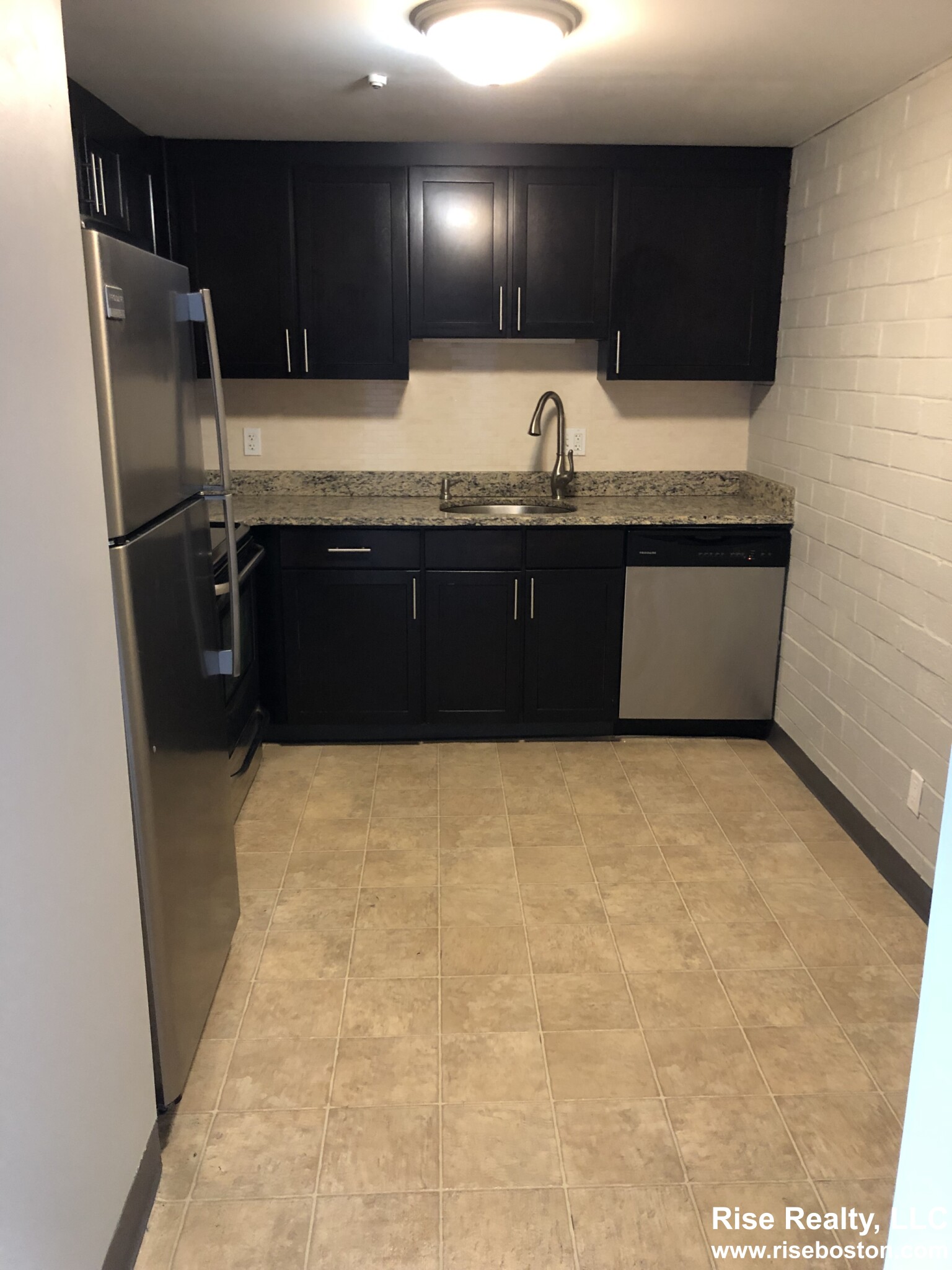 1 bed, 1 bath apartment for rent at 165 Quincy Shore Dr Unit C34, Quincy — photo 2 of 35