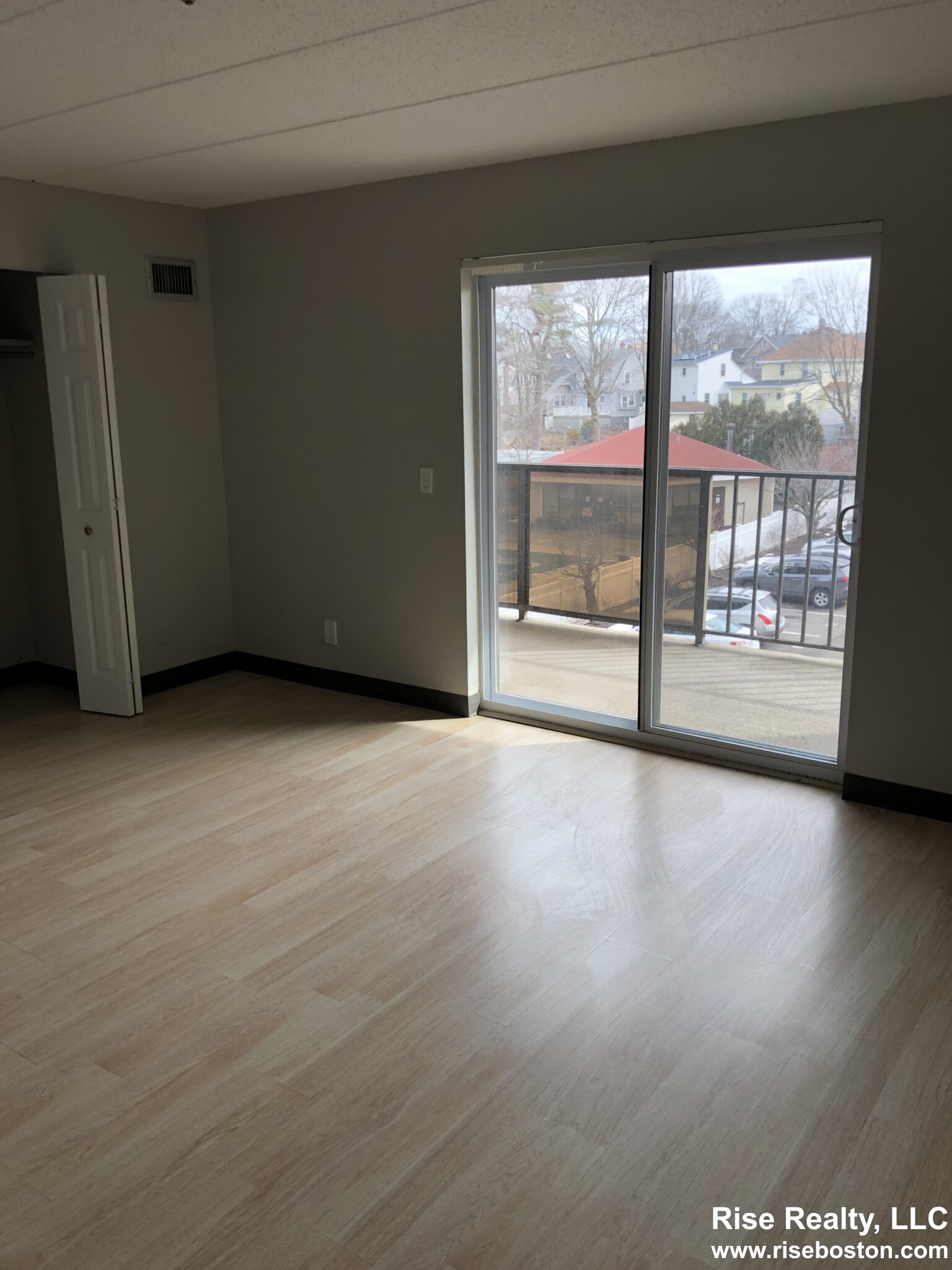 1 bed, 1 bath apartment for rent at 165 Quincy Shore Dr Unit C34, Quincy — photo 15 of 35