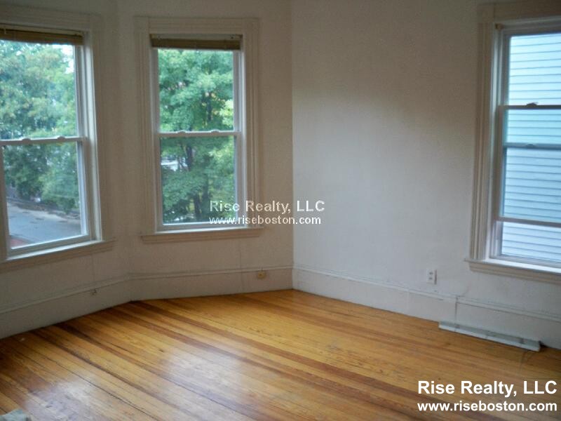 7 Washburn, Brookline