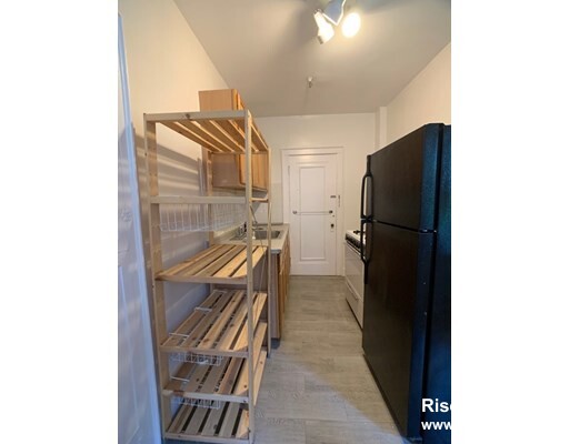 249 Chestnut Hill Ave, Brighton