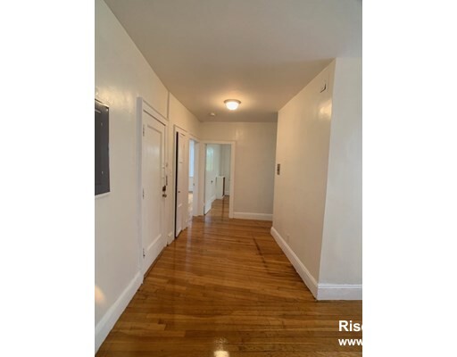 249 Chestnut Hill Ave, Brighton