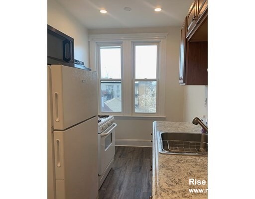 32 Sidlaw Rd, Brighton