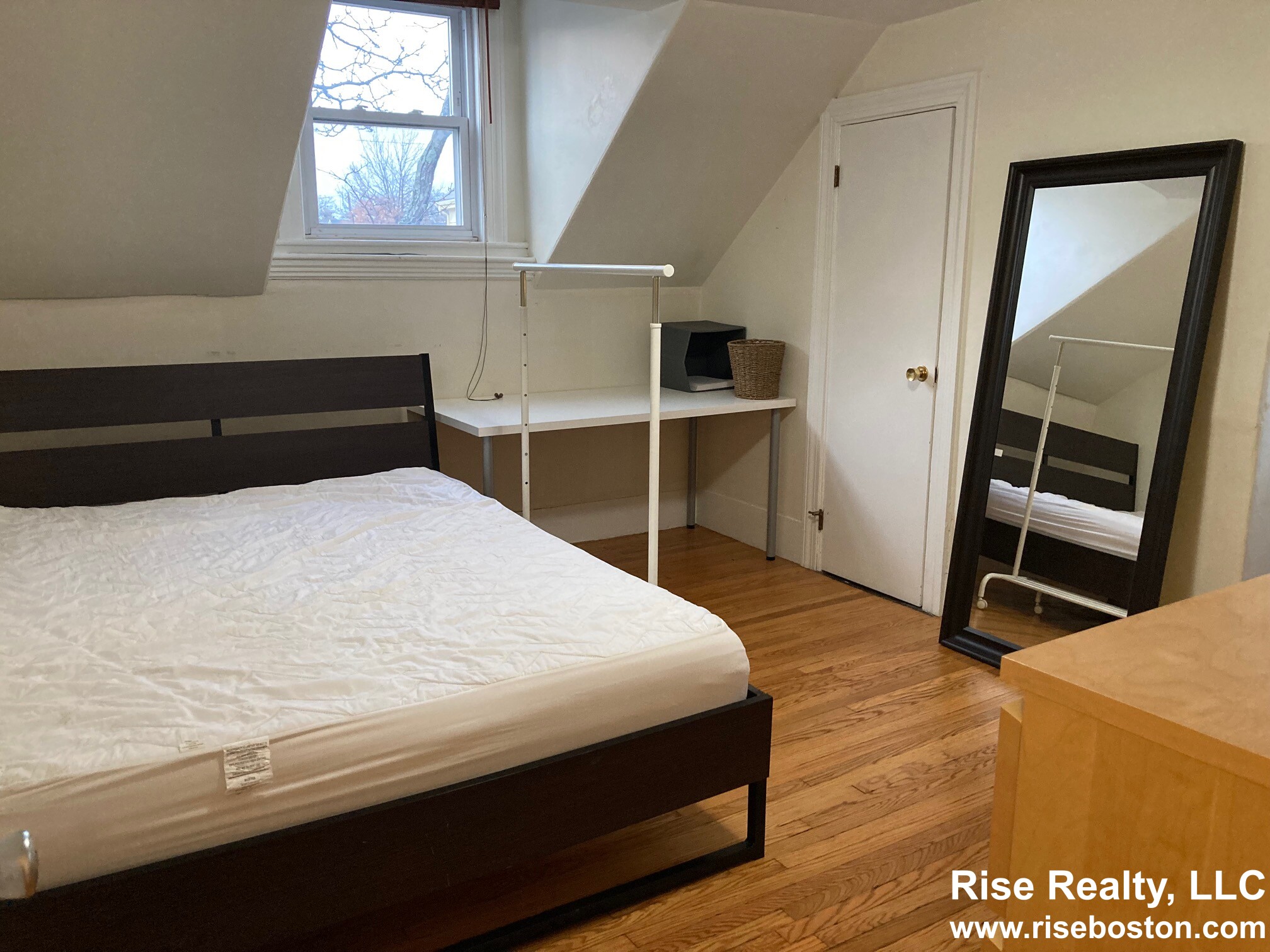 216 Norfolk St, Central Square