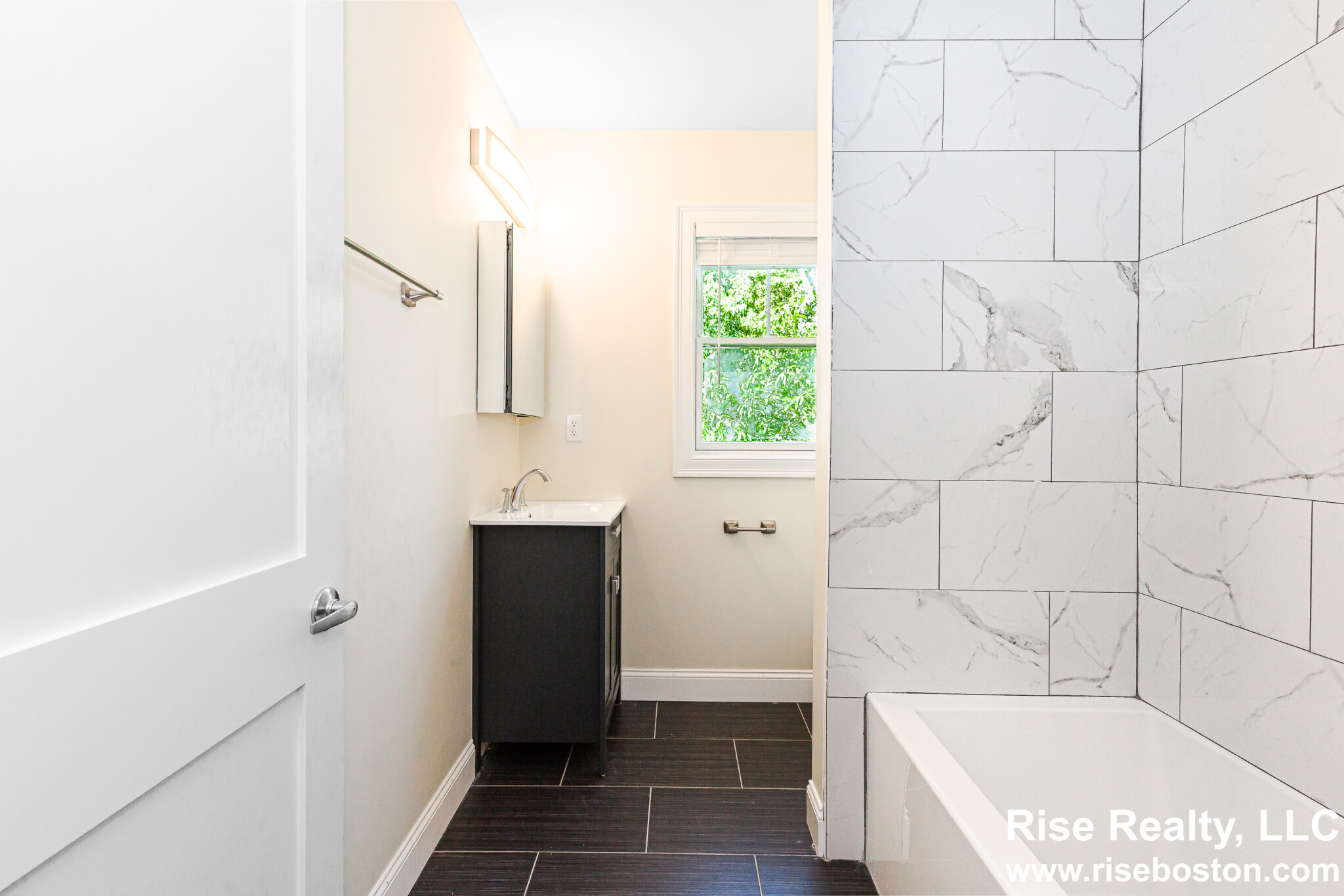 120 Jerome St, Medford