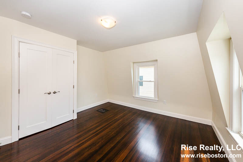 71 Orchard St, Malden