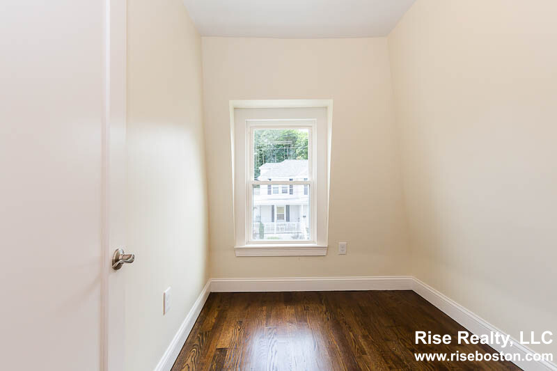 71 Orchard St, Malden