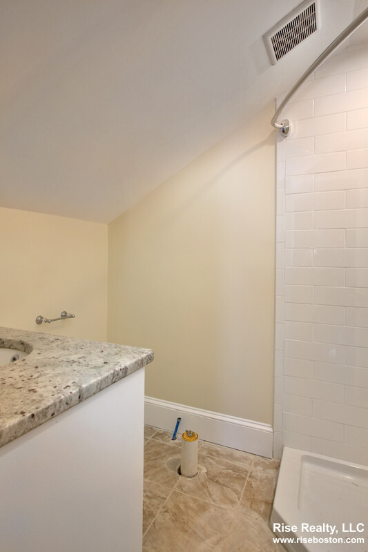 61 Shannon, Brighton