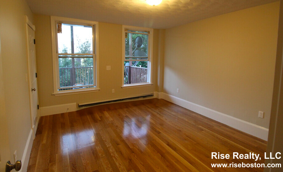 125 Princeton St, East Boston