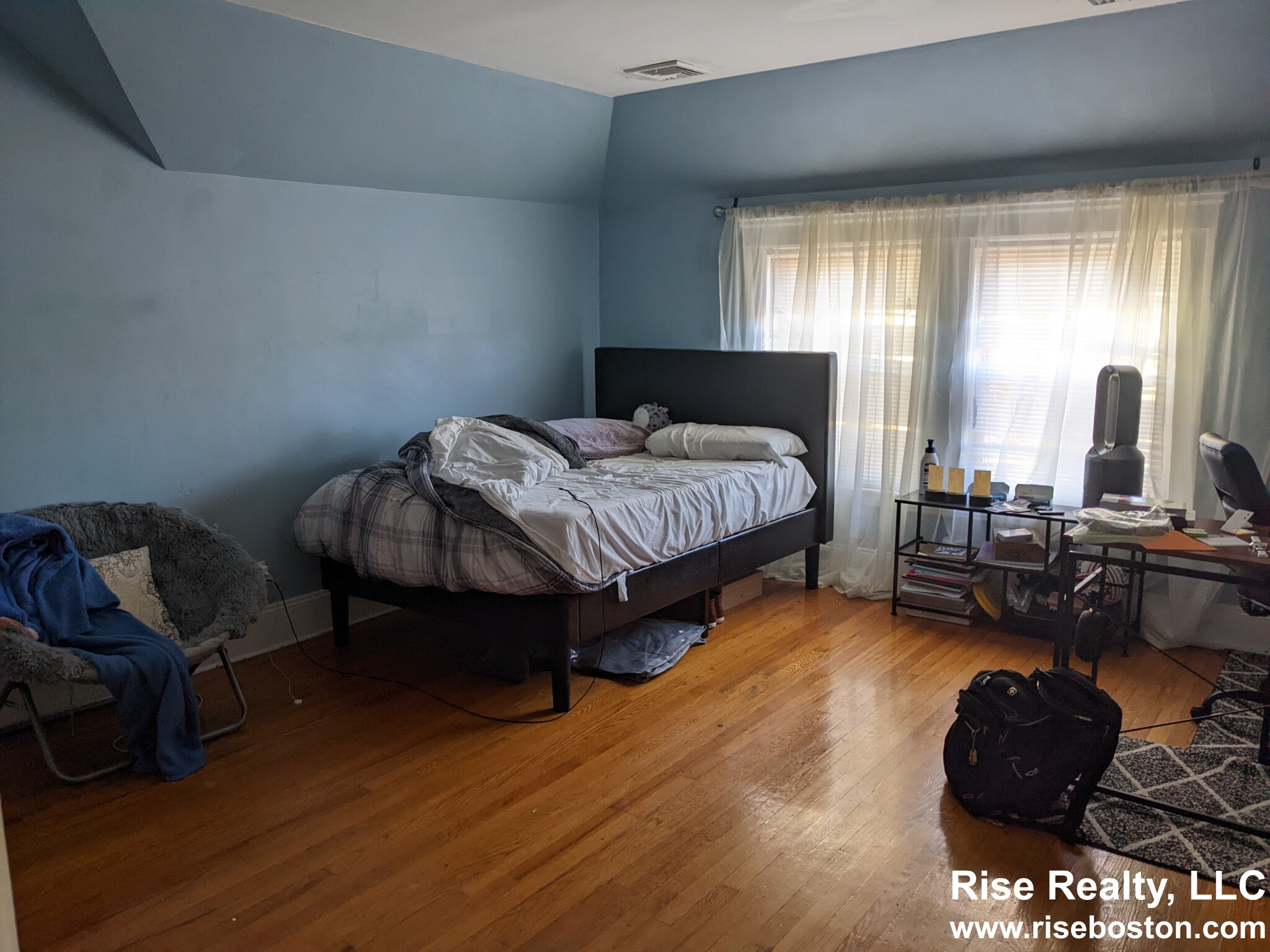 235 Commonwealth Ave, Newton