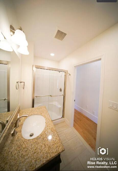 48 Cameron Ave, Teele Square