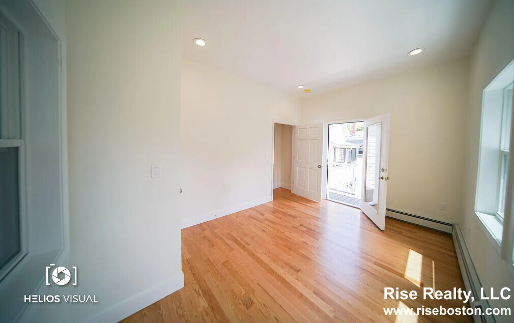 48 Cameron Ave, Teele Square