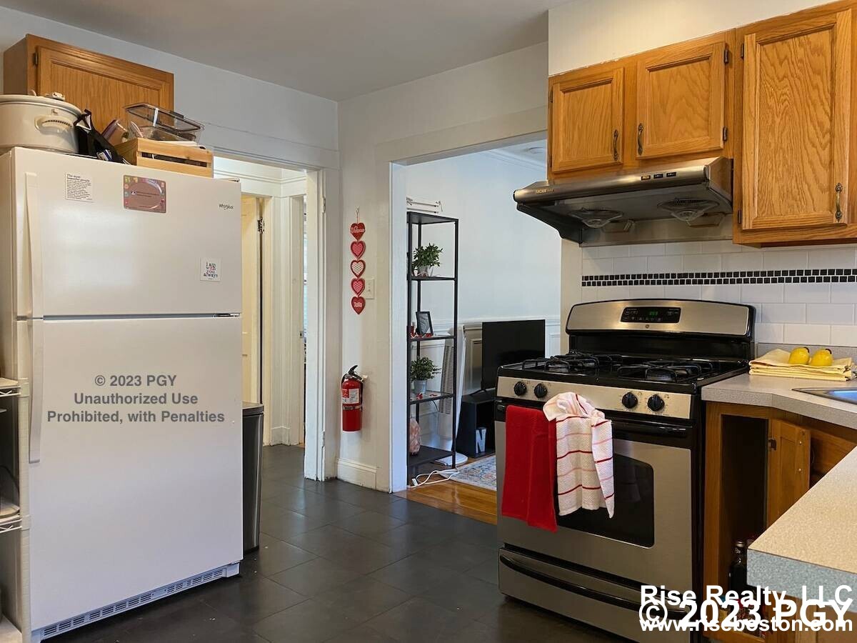 184 Washington St, Brighton