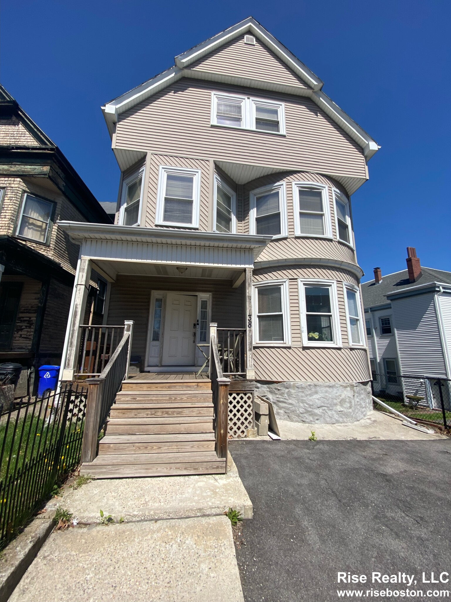 38 Whiting St, Roxbury