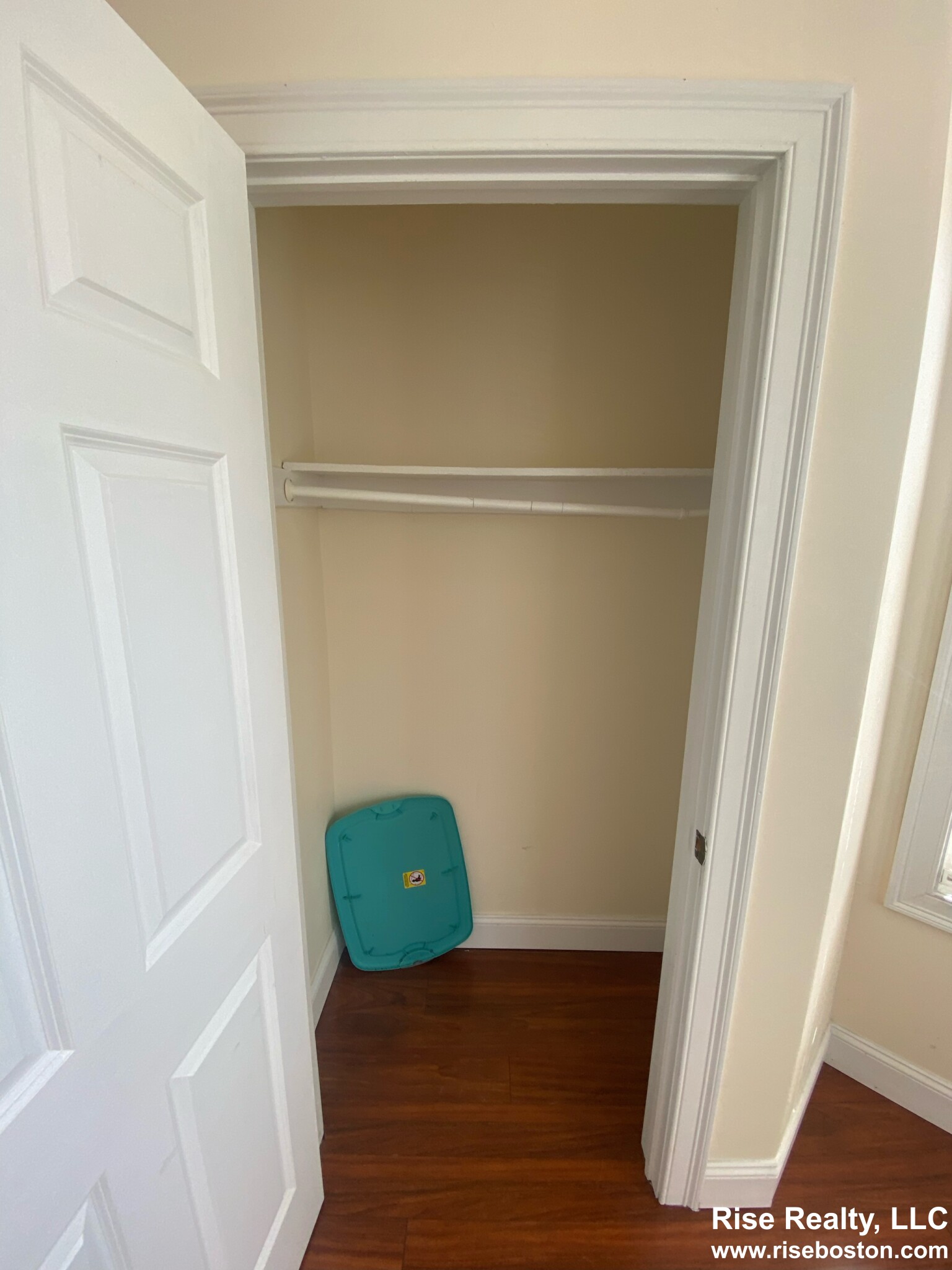 38 Whiting St, Roxbury