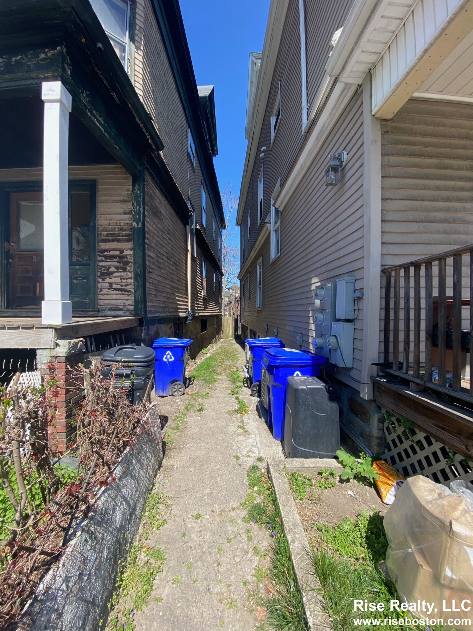 38 Whiting St, Roxbury