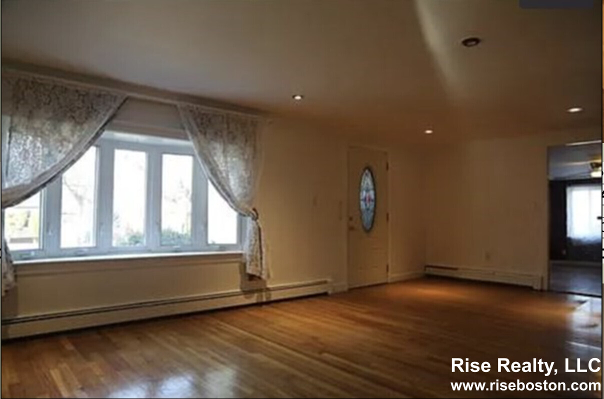 64 Truman Rd, Newton Center