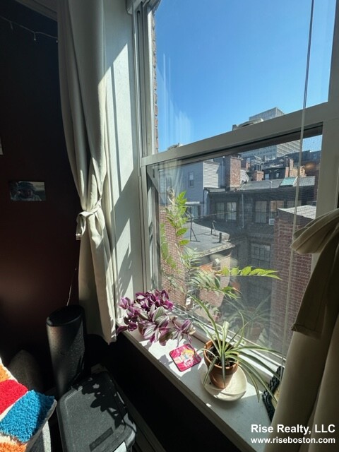 37 Joy St, Beacon Hill