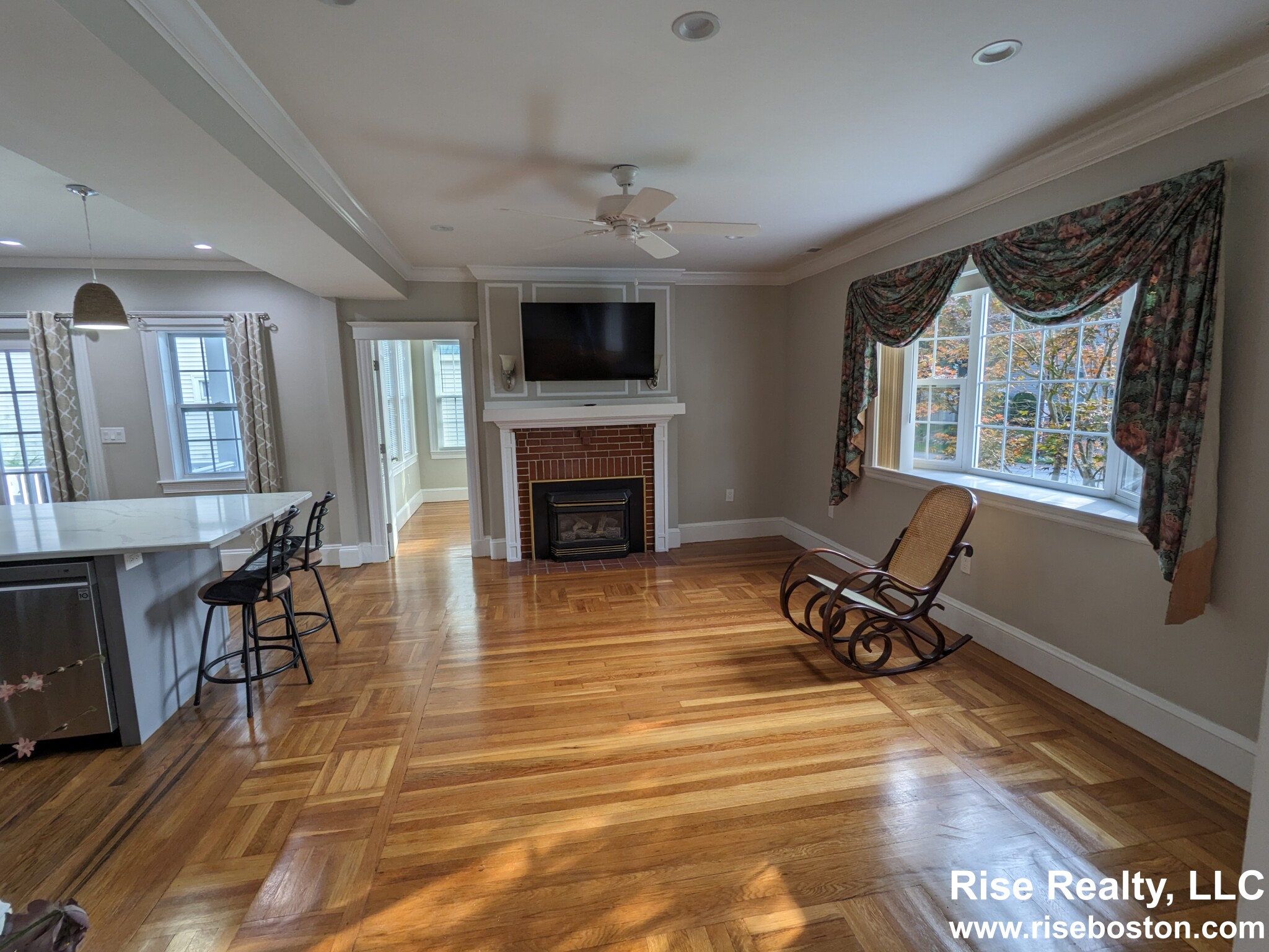 68 Manet, Chestnut Hill