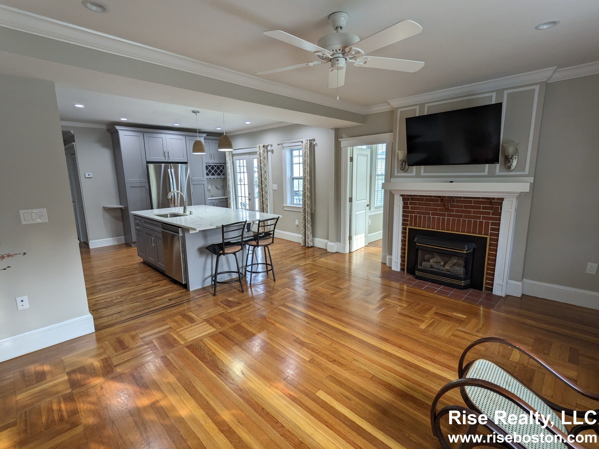 68 Manet, Chestnut Hill