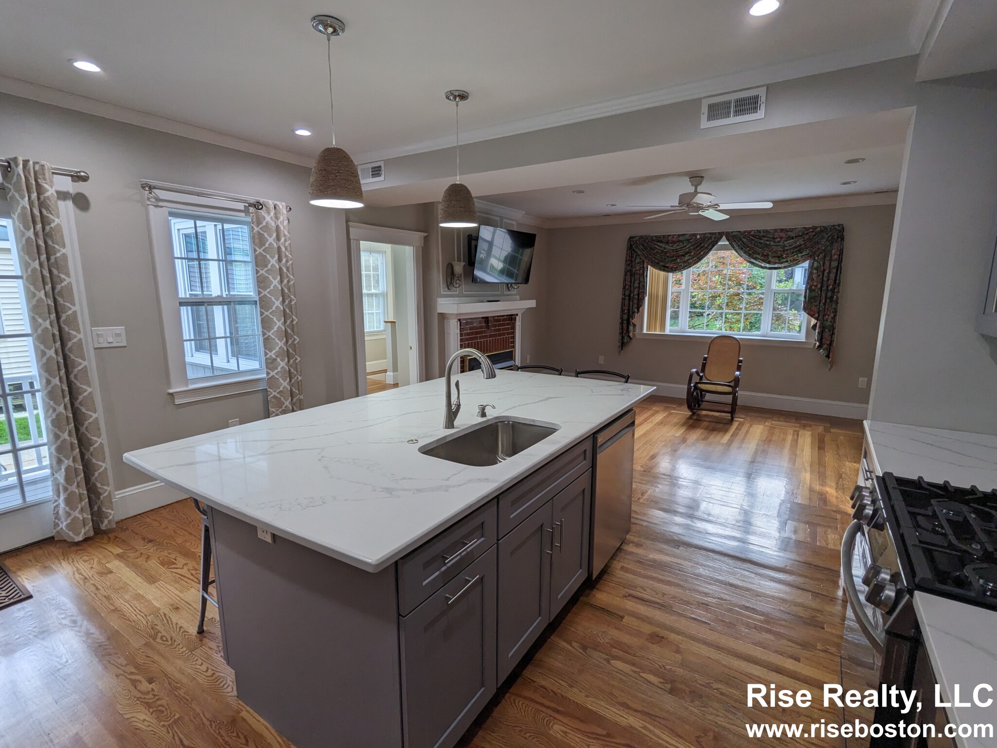 68 Manet, Chestnut Hill