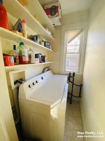 53 Hillside St, Mission Hill