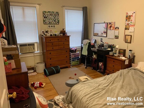 21 Bucknam St, Mission Hill