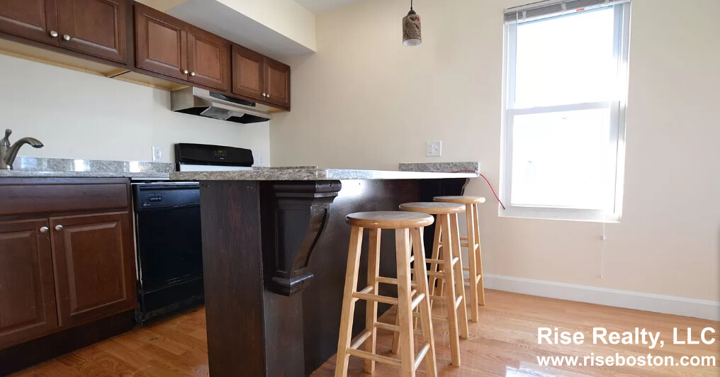 23 Weitz St, Allston