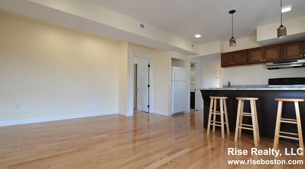 23 Weitz St, Allston