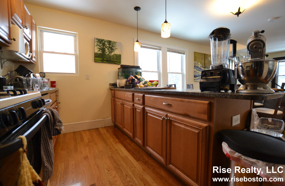 7 Donnybrook Rd, Brighton