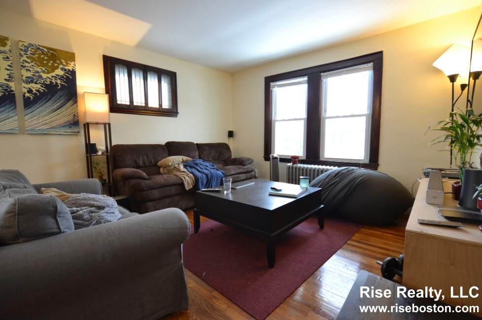 7 Donnybrook Rd, Brighton