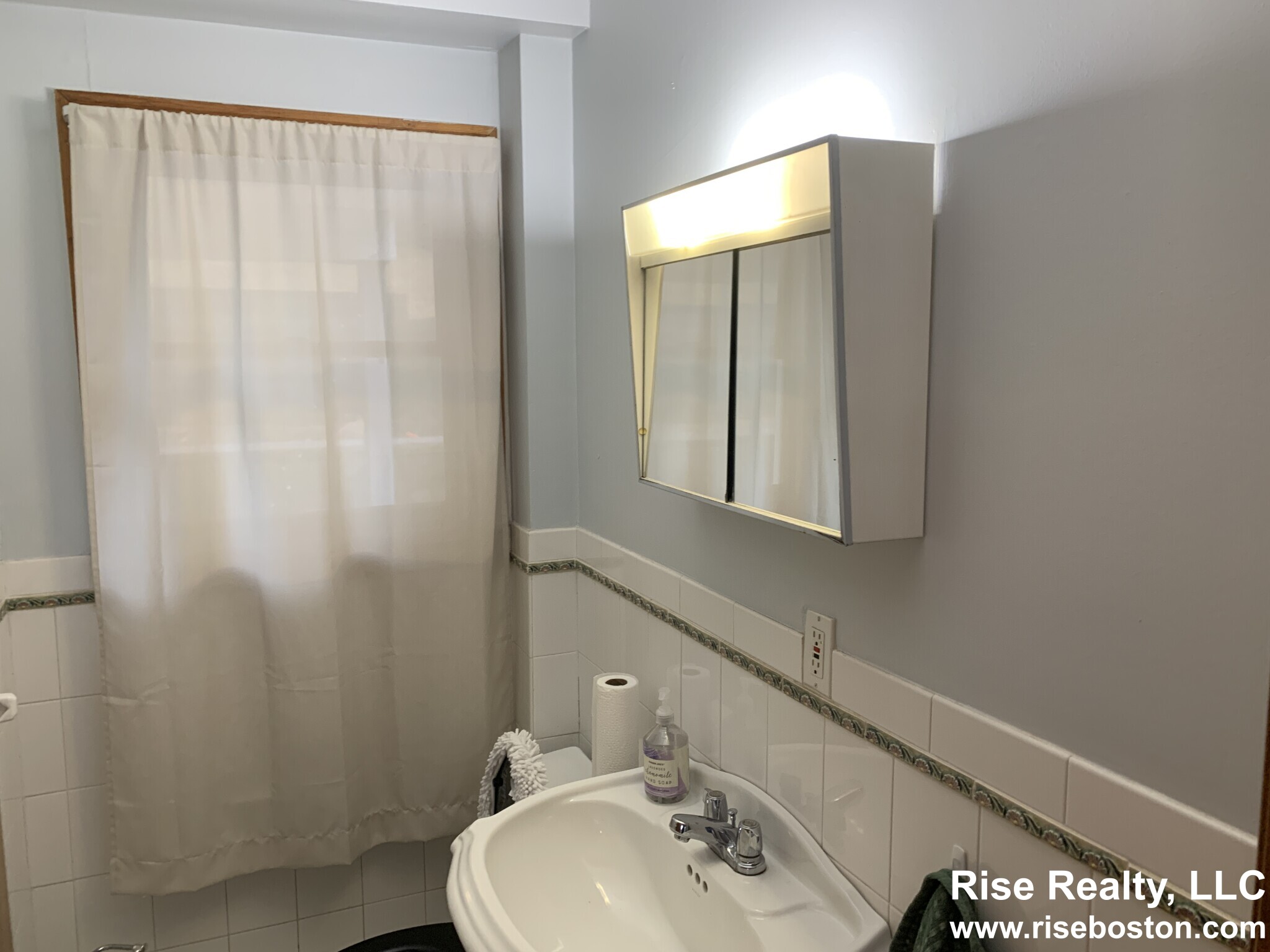 42 Gerrish St, Oak Square