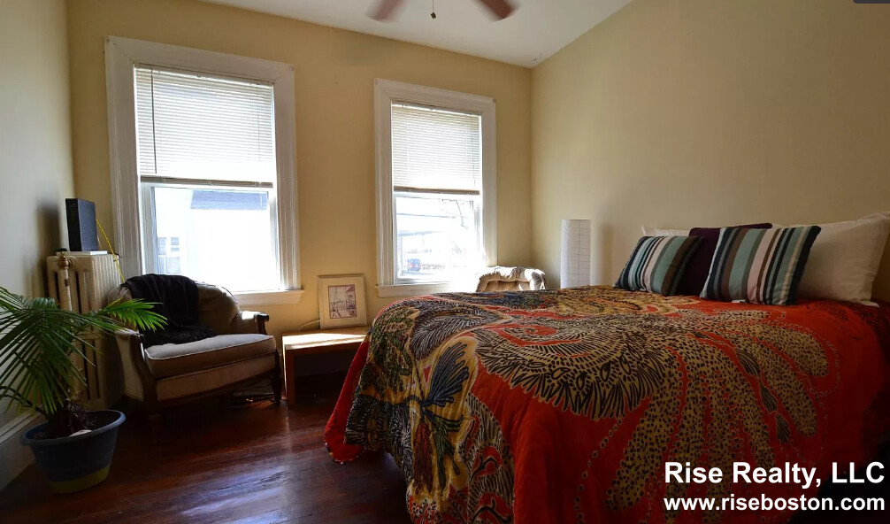 73 Leicester St, Oak Square