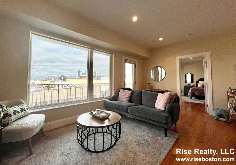 9 Glencoe St, Oak Square