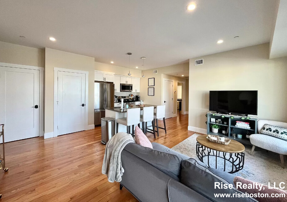 9 Glencoe St, Oak Square