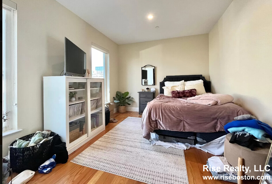 9 Glencoe St, Oak Square