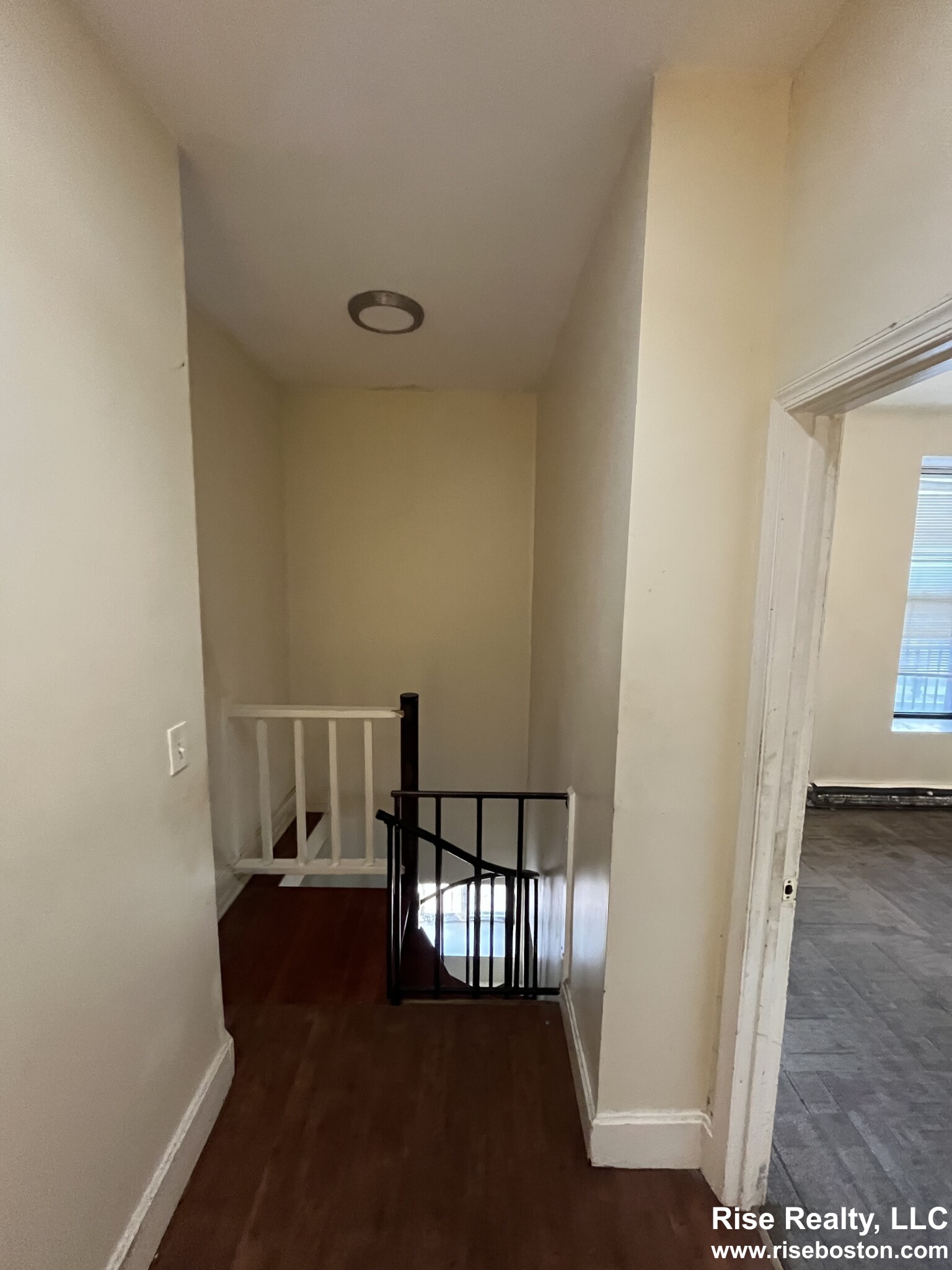 15 Ruggles St, Roxbury