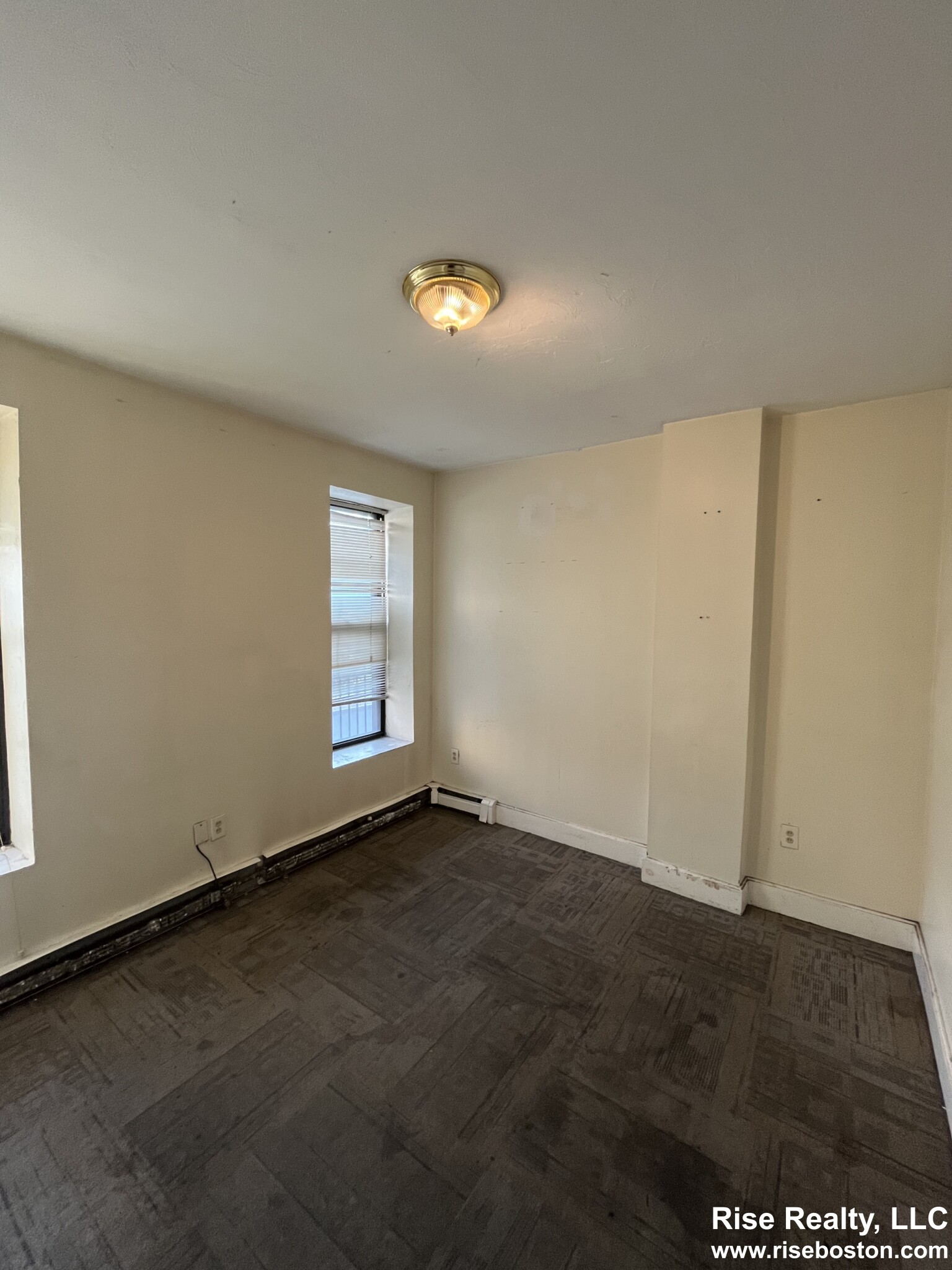 15 Ruggles St, Roxbury