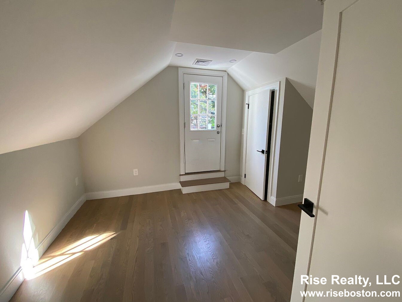 46 Ridgemont St, Allston