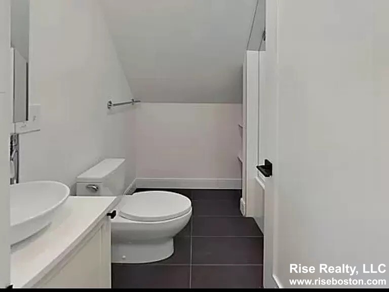 46 Ridgemont St, Allston