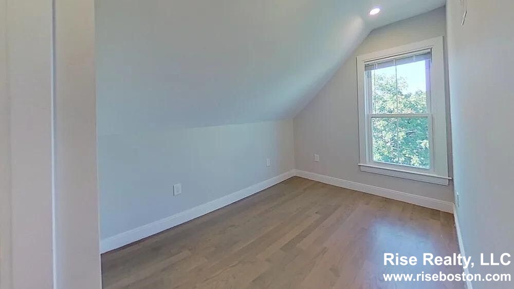 46 Ridgemont St, Allston