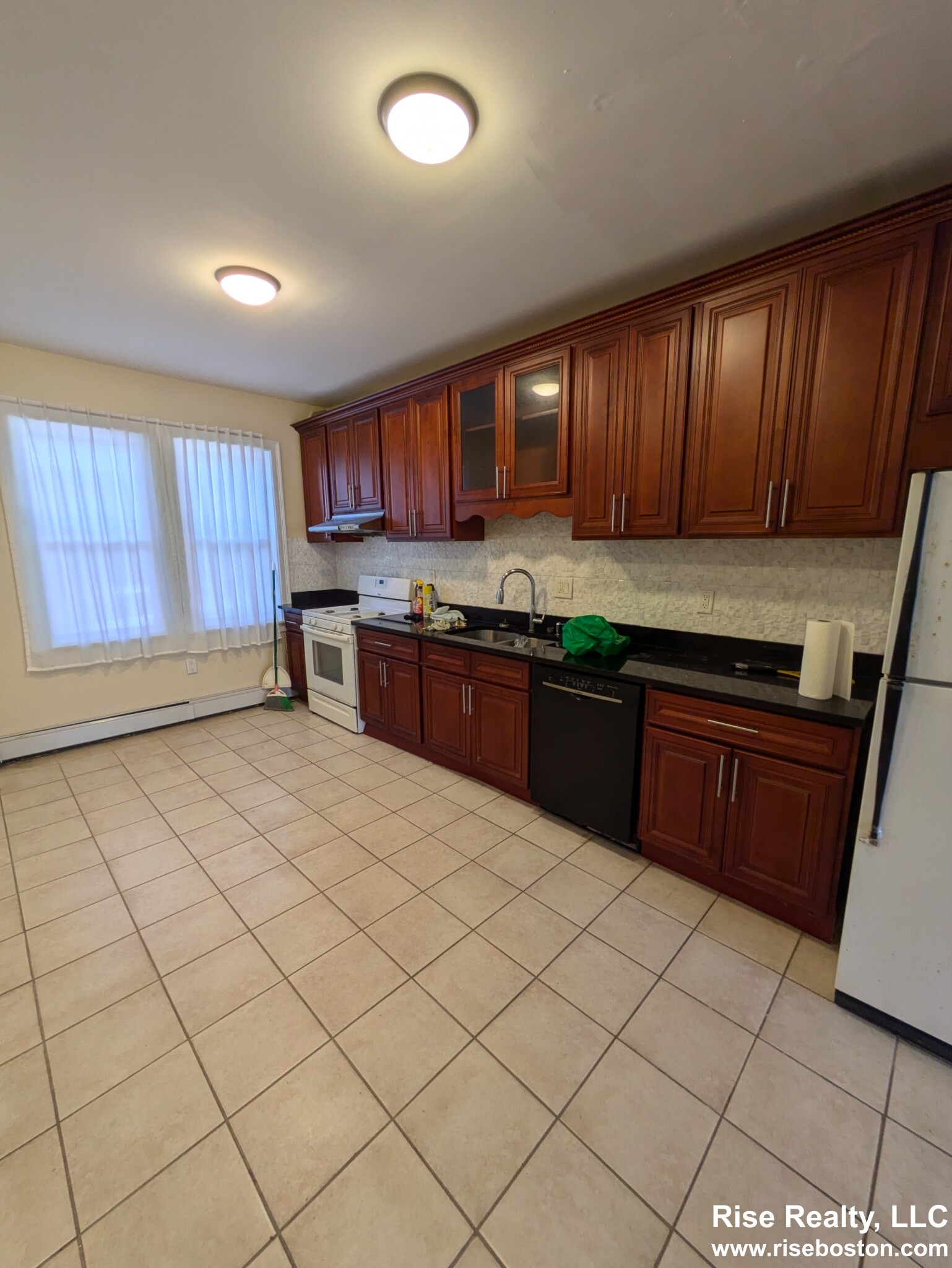 7 High Street Pl, Brookline
