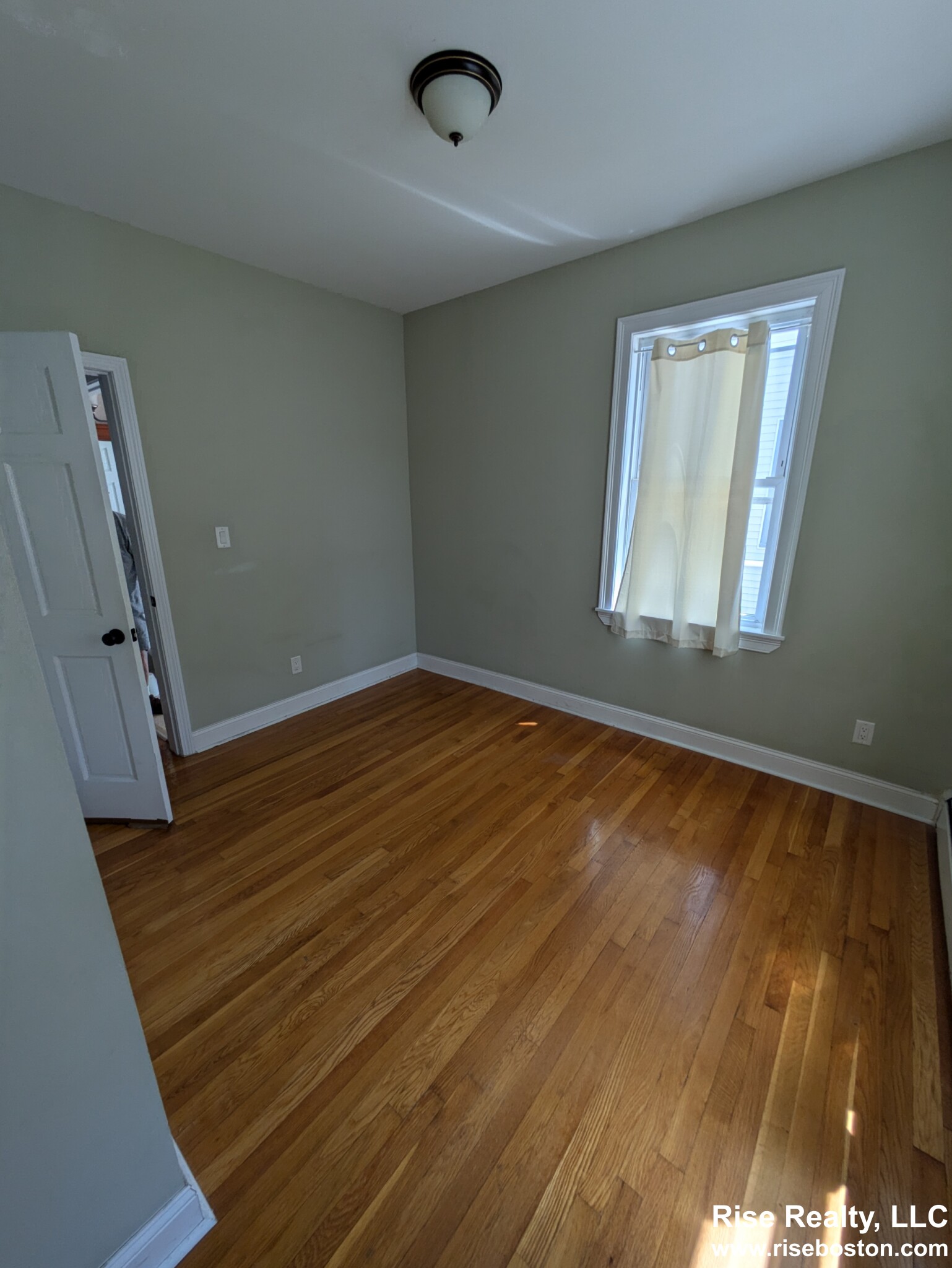 7 High Street Pl, Brookline