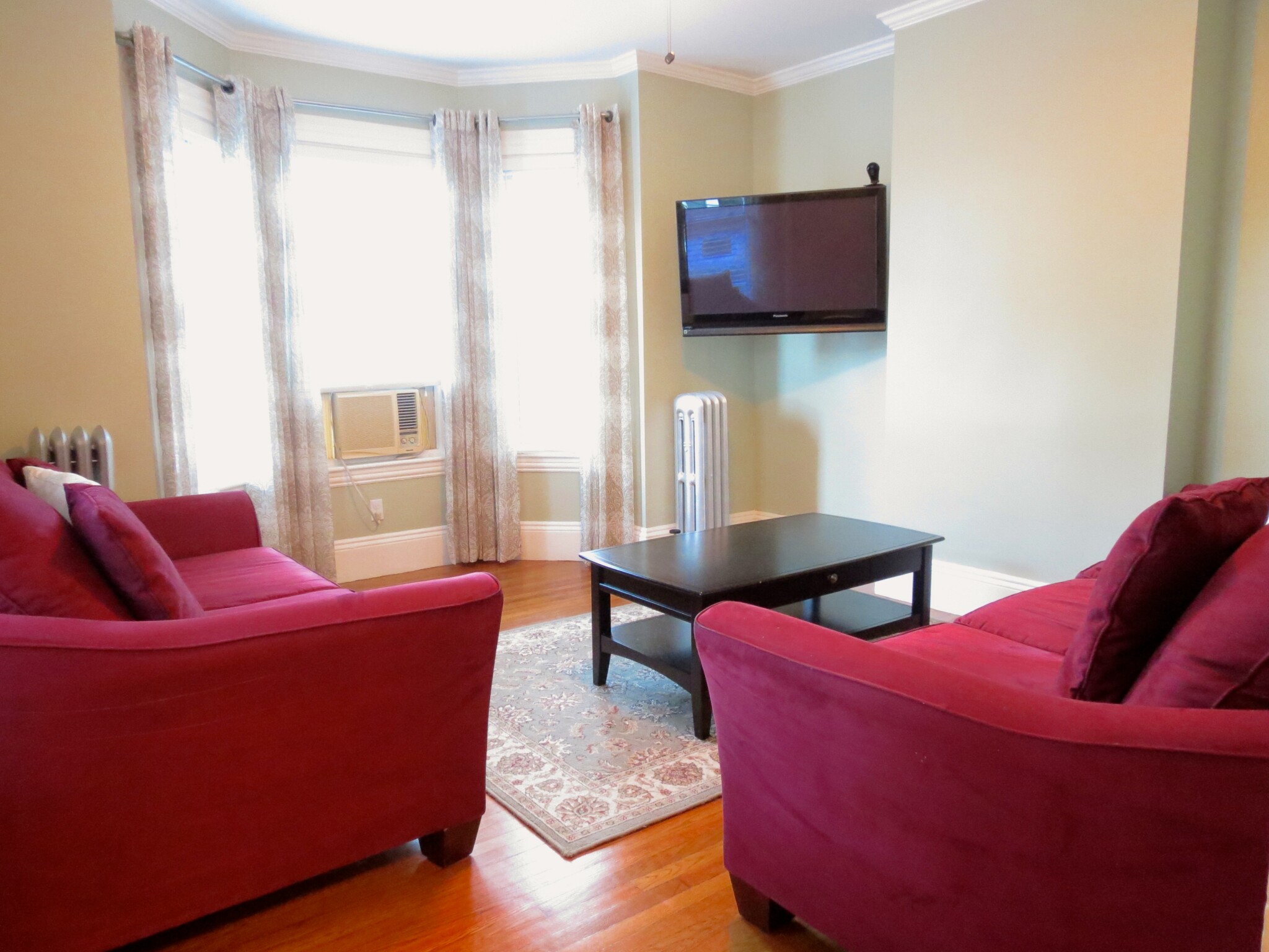 39 Winthrop St, Waltham