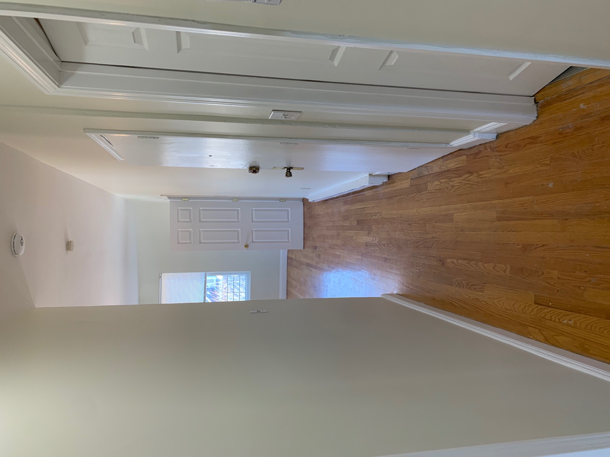 3 bed, 1 bath apartment for rent at 113 Regent St Unit 3, Roxbury — photo 5 of 9