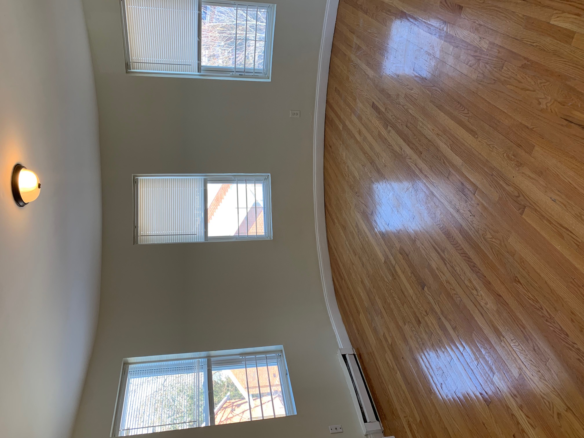 3 bed, 1 bath apartment for rent at 113 Regent St Unit 3, Roxbury — photo 8 of 9